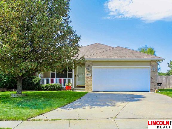 2nd image of 1409 Meadow Lark Ct