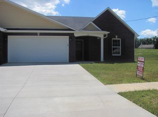 139 Boone Trce, Radcliff, KY 40160