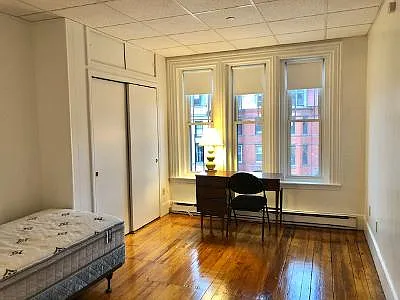 272 Newbury St #11