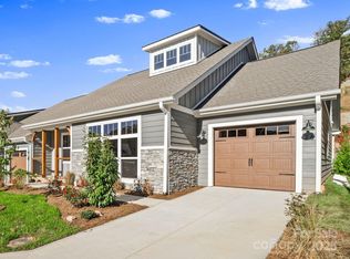 26 Heartleaf Cir, Arden, NC 28704