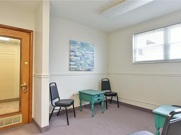 4th image of 6960 Market St Ste 102