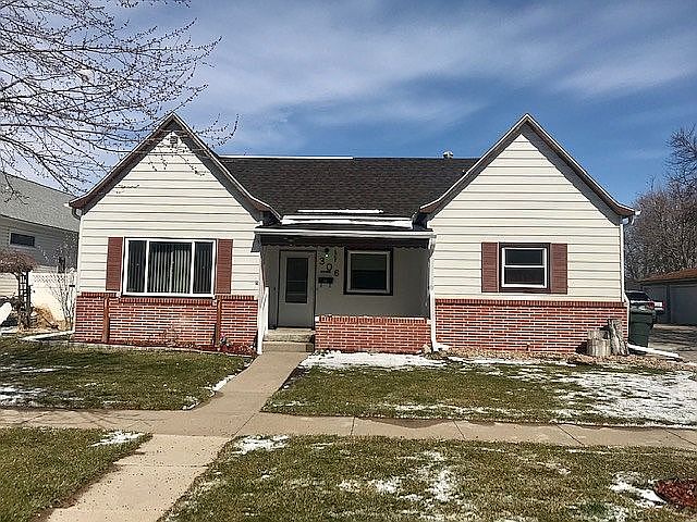 1st image of 306 E 27th St