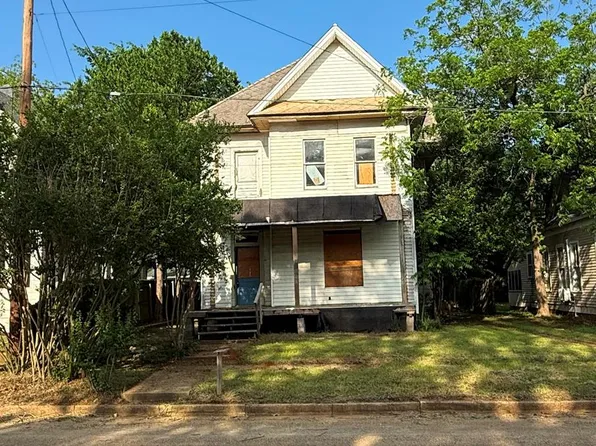 610 May St, Palestine, TX 75801