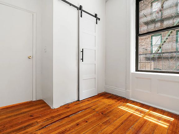5th image of 268 W 12th St APT 2R