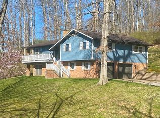824 Maple Lake Rd, Bridgeport, WV 26330