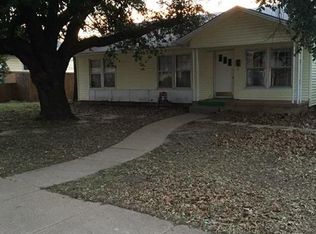 1222 Carolina St, Graham, TX 76450