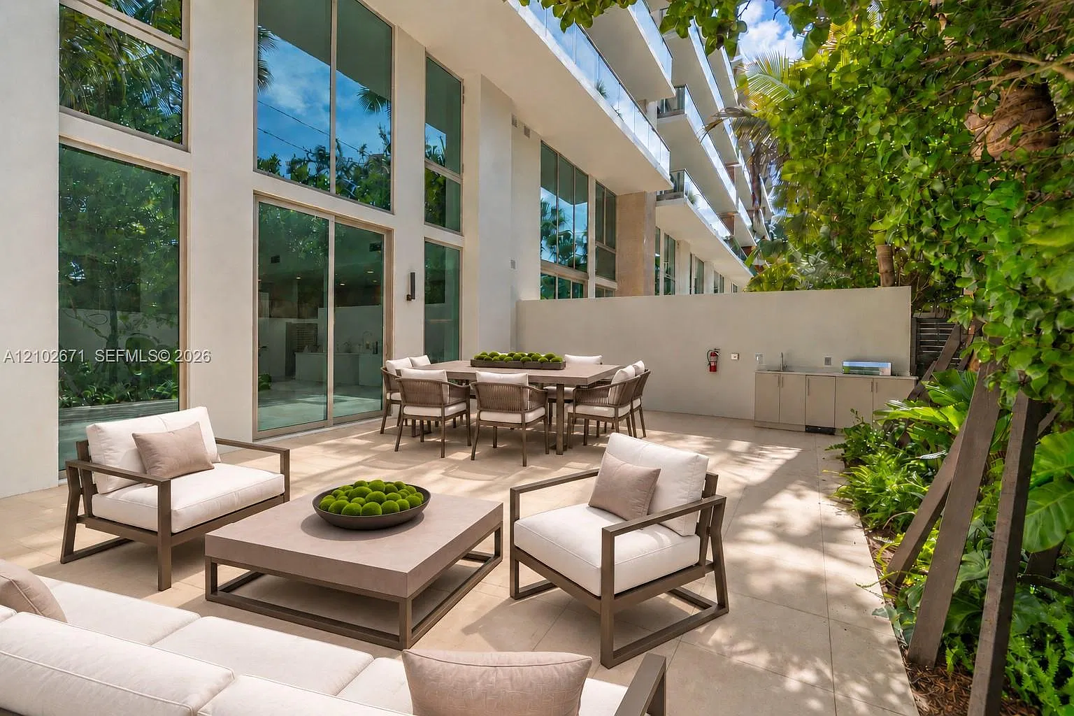 2 bed, 2.5 bath, 2261 sqft, $15,000 — Photo 1