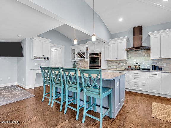 4th image of 616 Hardenberg Avenue