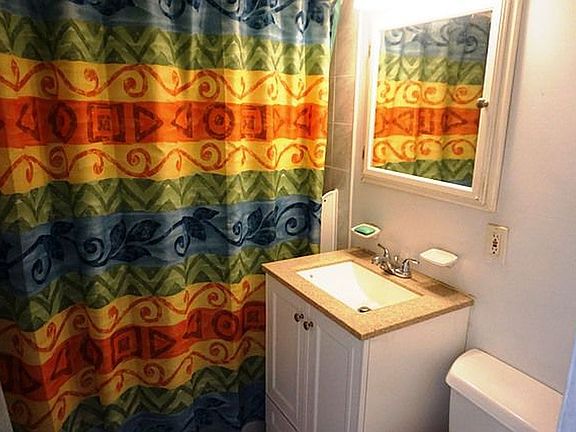 5th image of 40 Carroll St Unit 48-1
