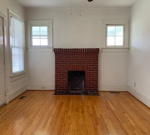 2nd image of 218 Claiborne Ave
