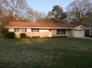 526 Delaney Rd NW, Huntsville, AL 35806