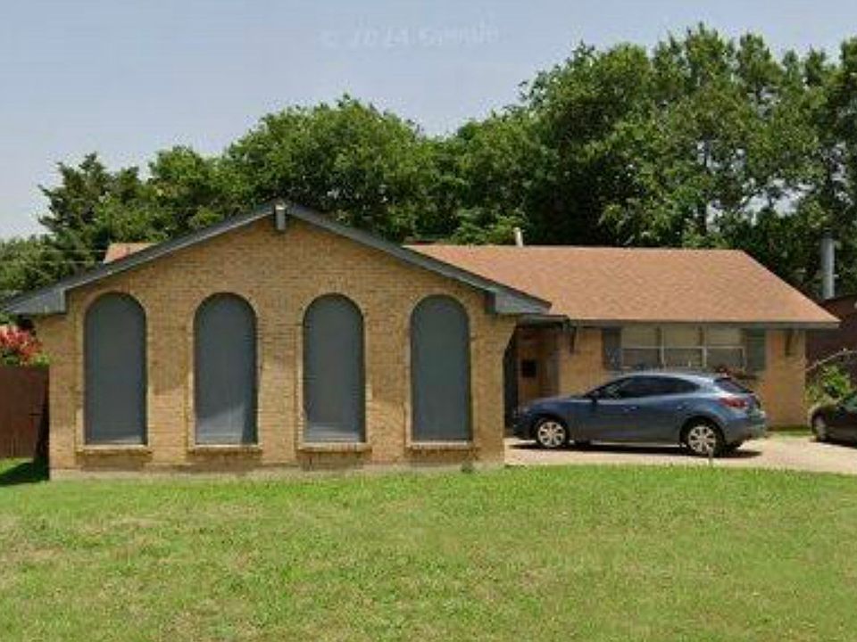 1st image of 422 Malden Dr