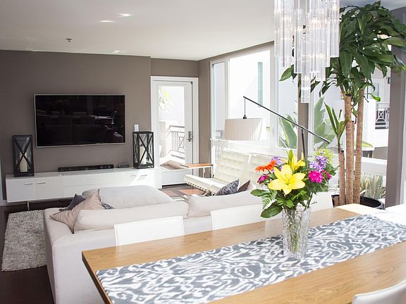 2nd image of 924 Hornblend St Unit 206