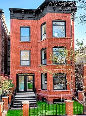 1st image of 2119 N Kenmore Ave