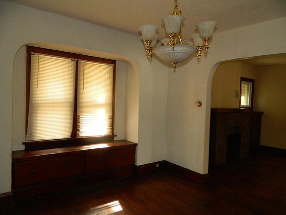 4th image of 1411 Dietz Ave