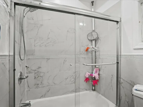 244 Clinton Avenue image 15 of 37