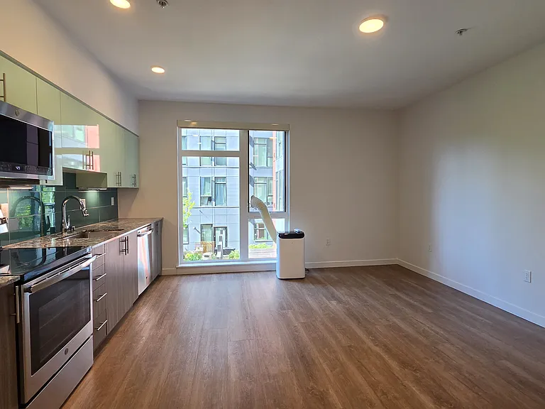 1085 103rd Ave NE #206 — Photo 3
