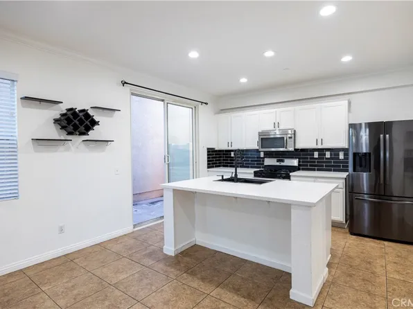 1864 Siena Ct, Riverside, CA 92501
