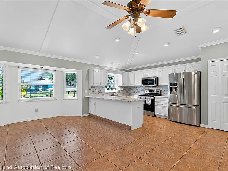 105 Fern Ct — Photo 28