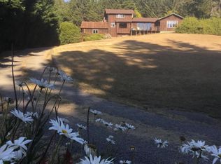 26301 Blueberry Hill Rd, Fort Bragg, CA 95437