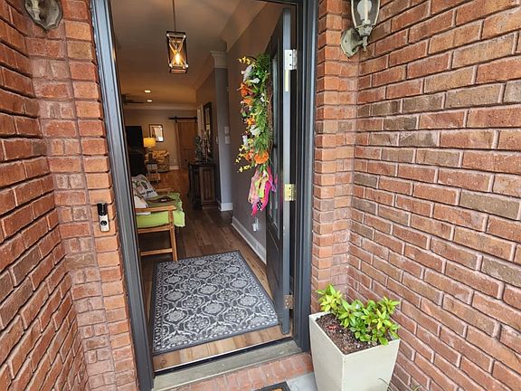 4th image of 212 Park Place Dr