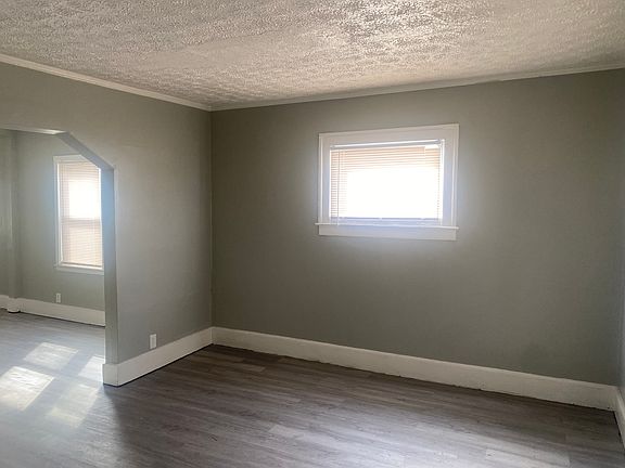 2nd image of 14674 Birwood St