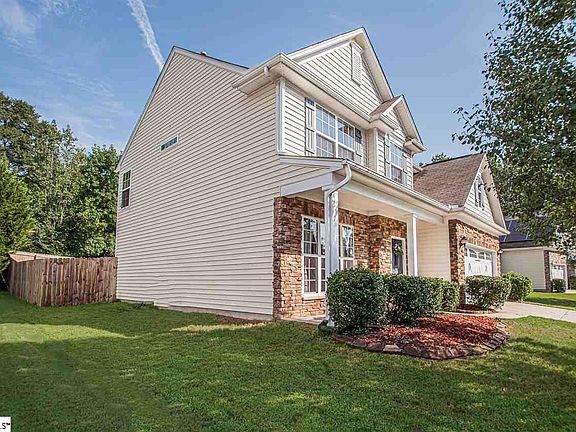 3rd image of 113 Bells Creek Dr