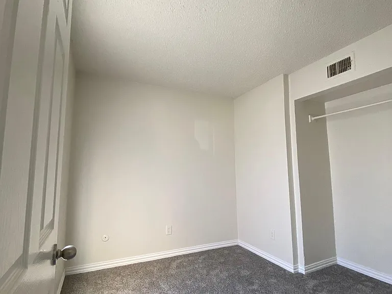 8110 Skillman St #1047H — Photo 7