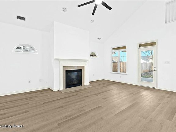 2nd image of 345 Silver Creek Way