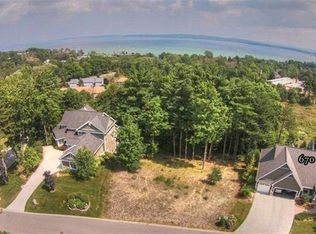 670 Old Incochee Farm Trl, Traverse City, MI 49684