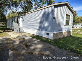 2337 Aurora Ave, Flint, MI