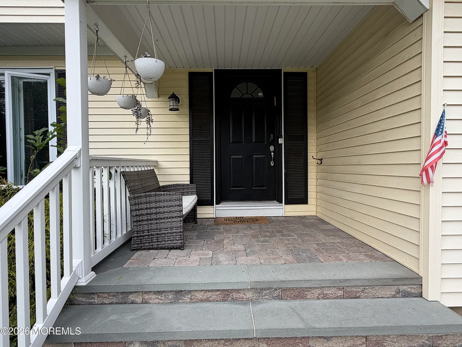 4 bed, 2.5 bath, 2198 sqft, $5,000 — Photo 2