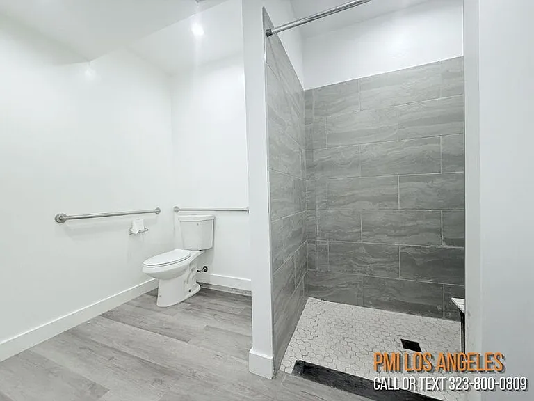 1258 Leighton Ave #B — Photo 8