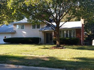 676 Overlook Dr, Columbus, OH 43214