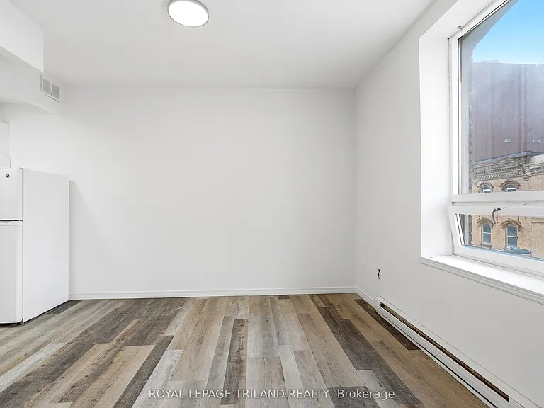 423 Richmond St #302 — Photo 7