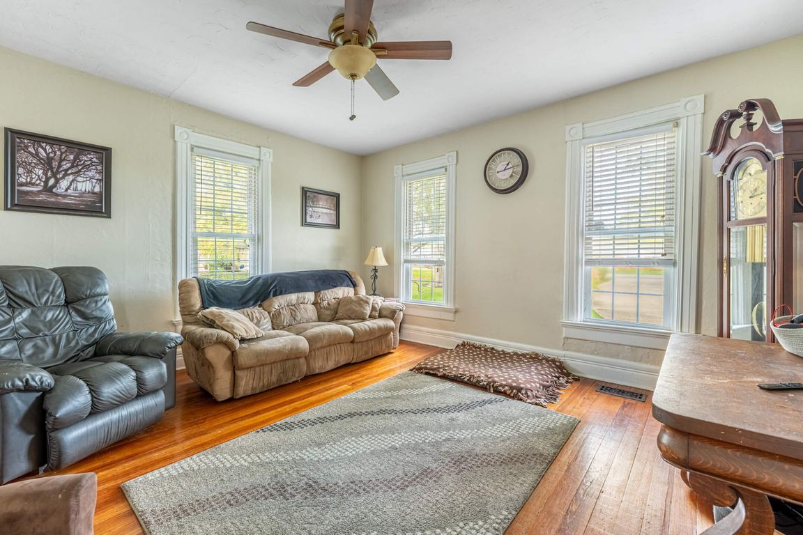 next background image