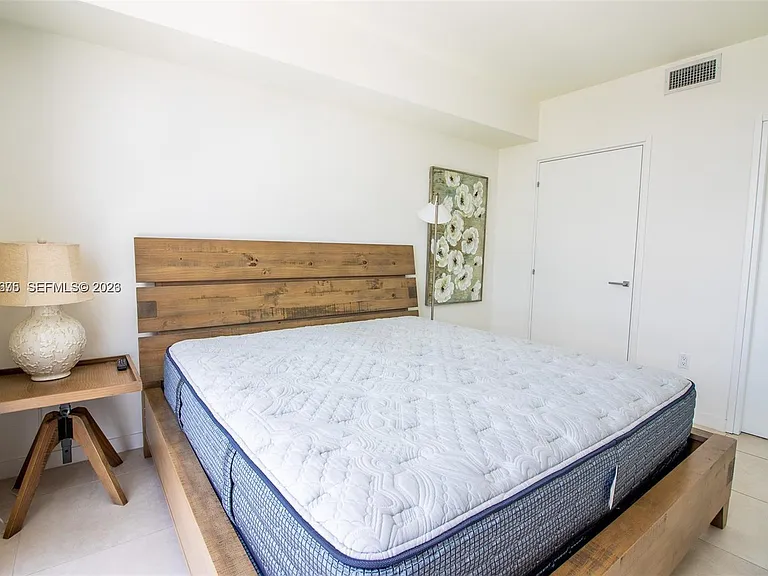401 N Birch Rd #1113 — Photo 5