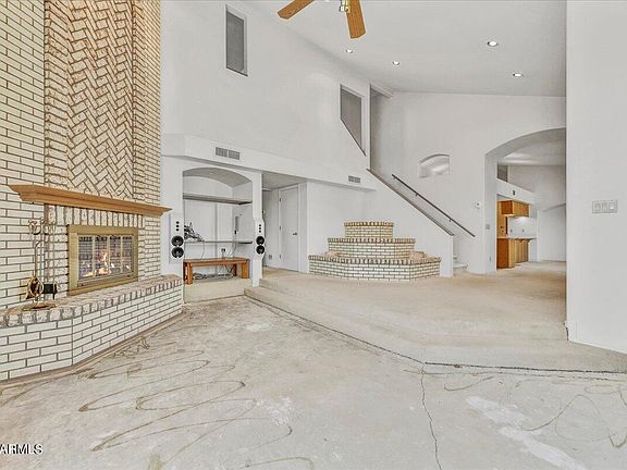 5th image of 1547 N LESUEUR --