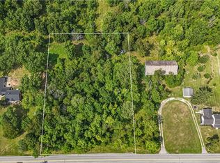 Drake Rd, Strongsville, OH 44136