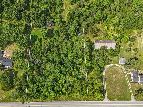Drake Rd, Strongsville, OH 44136