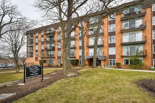 1st image of 441 N Park Blvd APT 2B