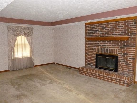 3rd image of 5506 Shady Meadows Dr
