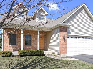 1310 Sandpiper Ln, Woodstock, IL 60098