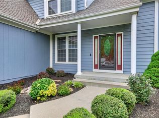 11216 W 116th Ter, Overland Park, KS 66210