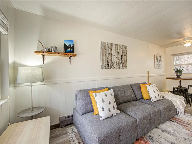 405 Nevava St #1 — Photo 8