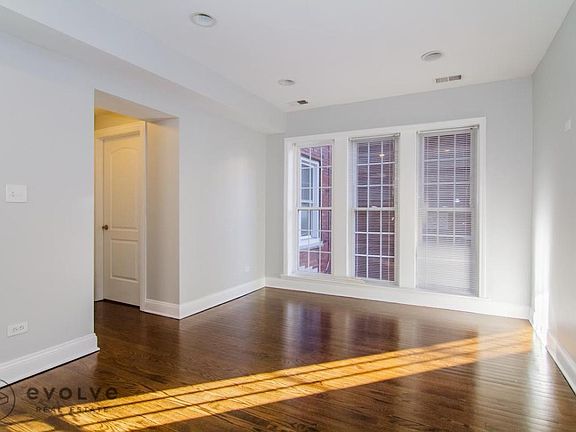 2nd image of 7722 N Ashland Ave #7724ONEF