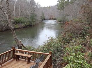 190 Raintree Ct, Demorest, GA 30535