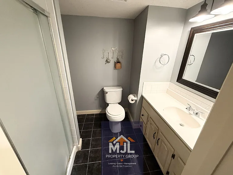 15601 Maple St — Photo 37