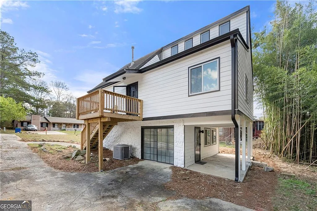5780 Bearing Way photo 1