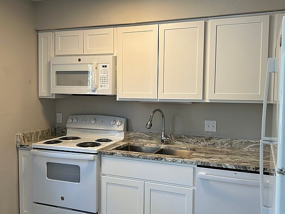 5th image of 1041-51 Waring St #1041